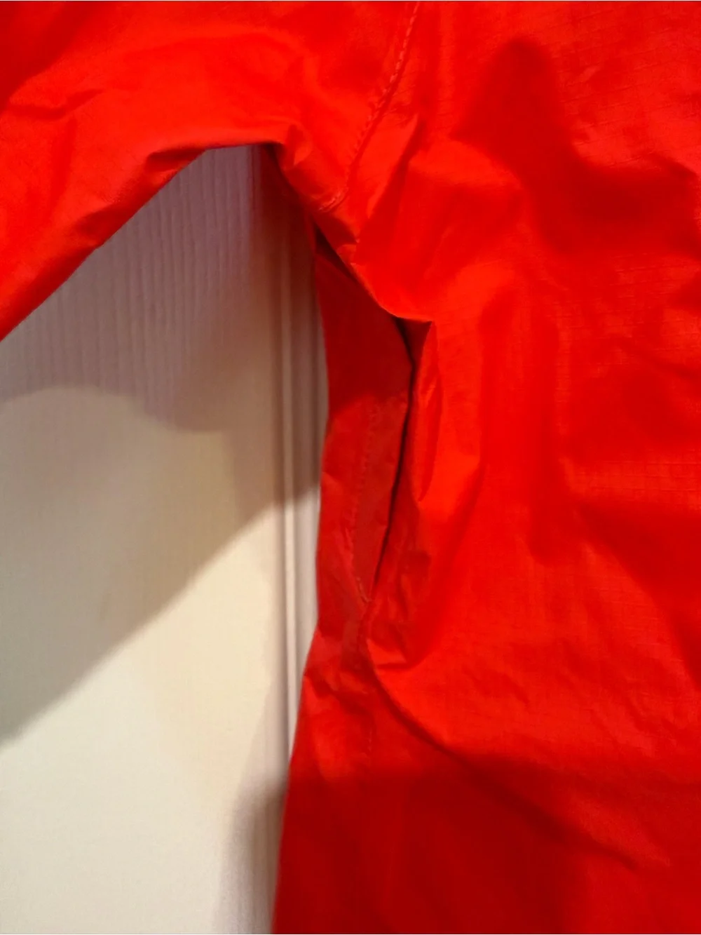 The North Face woman’s Dark Orange Waterproof Hooded Jacket - Picture 11 of 13
